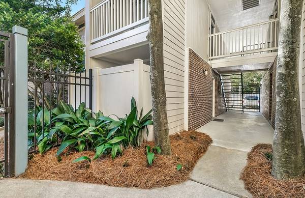 $995 / 1br - 616ft2 - Call Riverwood Today! Charming One Bedroom Apartment Home Ready Today! (Riverwood Apartments)63792146026113121