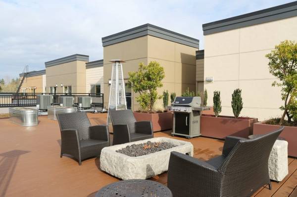 $1,900 / 2br - 788ft2 - 🎈 The Savoy at Lake City: 55+ Senior Living - 2bd/1bth Lg Lvg Room🏡63852482926467120