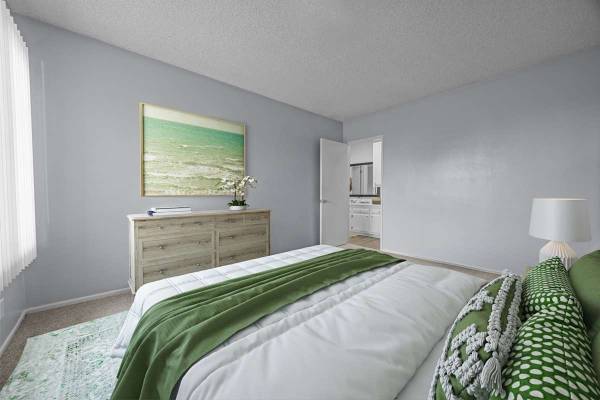 $2,580 / 2br - 1025ft2 - Spacious Closets, Resident Referral Program, Gas Range and Microwave (2051 Geneva St, Oceanside, CA)63865701744385124