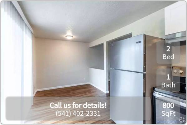 Our residents love our sparkling swimming pool! 1