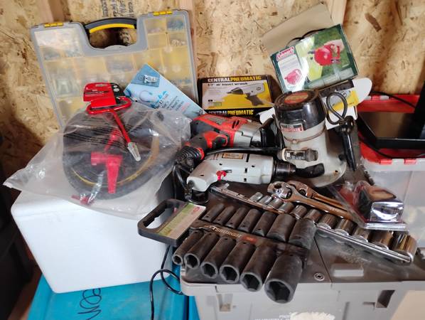 17 PLUS TOOLS! TOOLS, TOOLS, TOOLS, LOTS & LOTS OF GREAT TOOLS 1