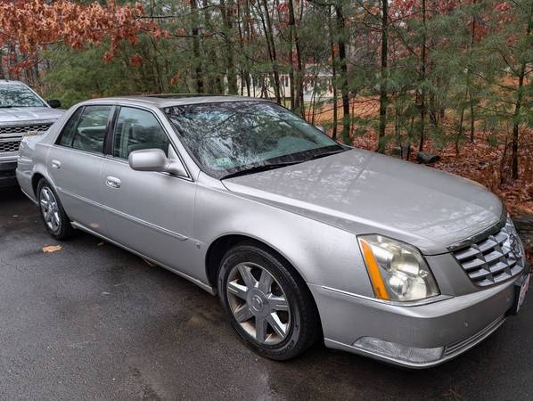 Cadillac DTS 2007 - $2300 (Acton)63624476393217121