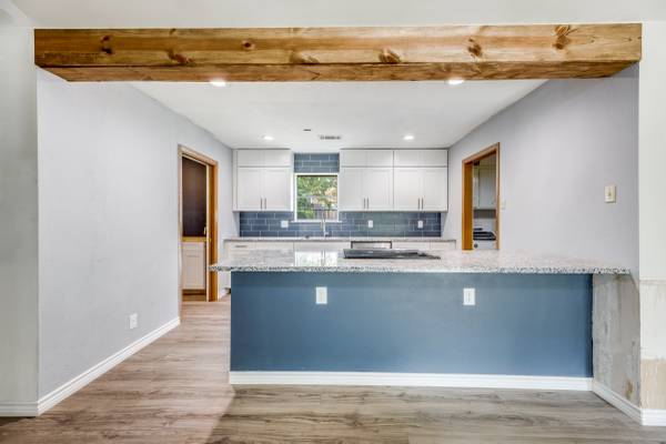 $250,000 / 3br - 1765ft2 - 3/2 on large lot in Sherman, TX (Sherman, TX)64213529687938124