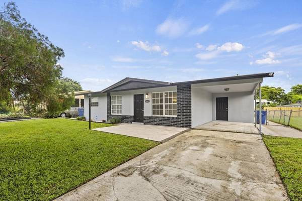 $425,000 / 3br - 1651ft2 - 3 Beds 2 Baths House (Riviera Beach)63825130655491120
