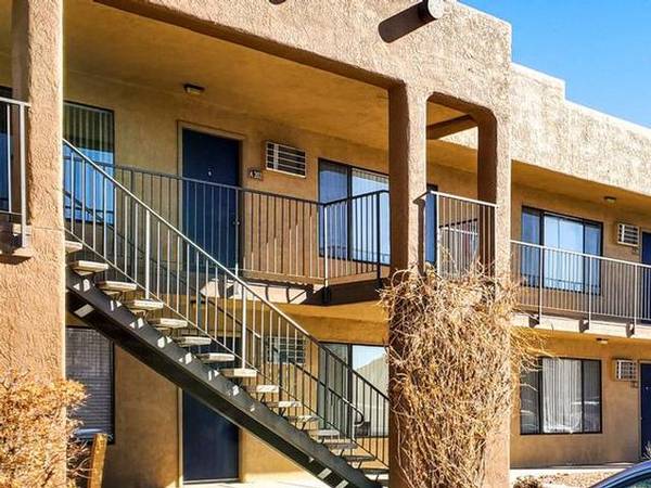 $1,555 / 500ft2 - Dishwasher, Basketball Court, Pool, Playground (Dakota Canyon Apartments)63806019899651124