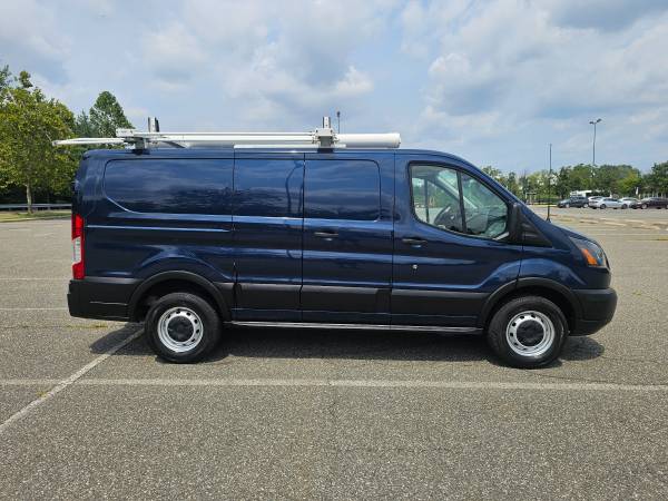 2019 Ford Transit 250 - Photo 5