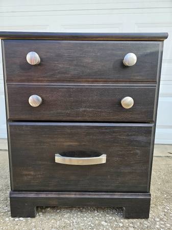 Single Nightstand 1