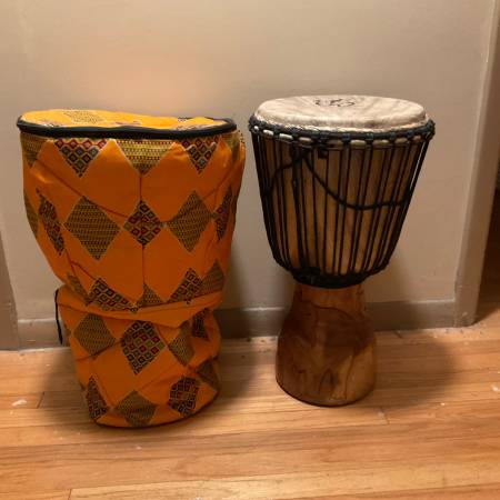 Hand-Carved African Djembe Drum with drum bag. 1