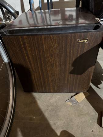 Mini fridge 1