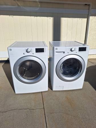 Kenmore connect washer and gas dryer set 1