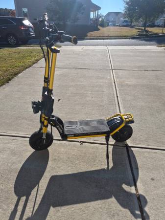 Kaabo Wolf King GT Pro Scooter 1