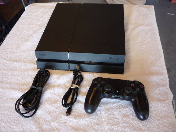 PlayStation4 - Play Station 4 【おまけ付】 Play Station 4 with controler $100 or best offer - toys