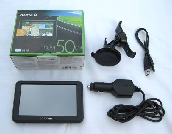Garmin nuvi 50LM GPS 1