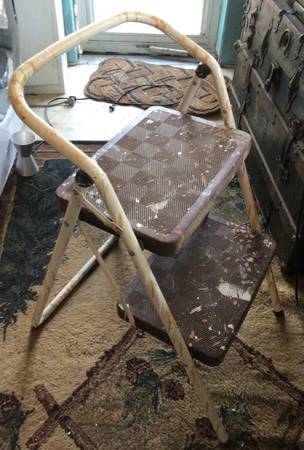 Good Sturdy Two Step Stepstool 1