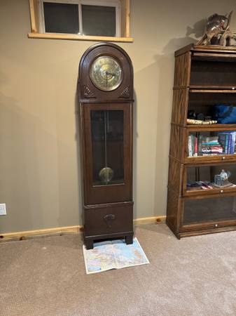 Antique grandfather clock 1