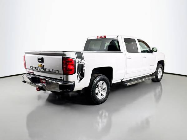 2017 Chevrolet Silverado 1500 LT - Photo 5