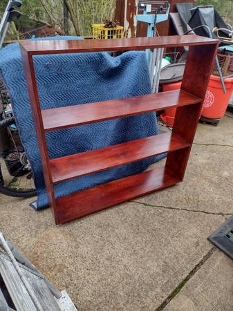 Solid, sturdy wooden bookcase 1