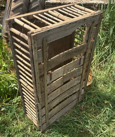 Vantage Chicken Crate 1