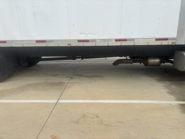 2013 International DuraStar 26’ - Photo 7