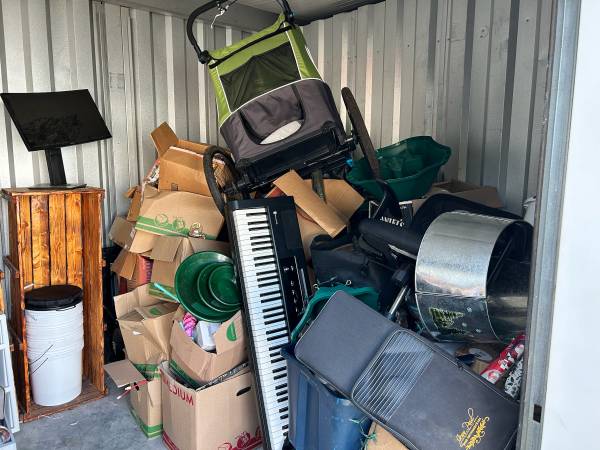 STORAGE UNIT!!!! Second posting 1