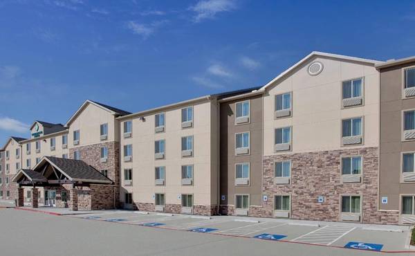 Explore Our Affordable Monthly Rates - No Lease, No Deposit Required! 1