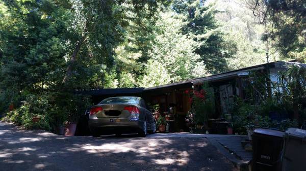 $1,600 / 1br - 180ft2 - Master bedroom a home in the Montclair hills - Utilities included! (oakland piedmont / montclair)63873442017027122