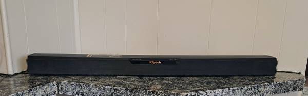KLIPSCH Bluetooth 2.0 Surround SoundBar w/Remote 1