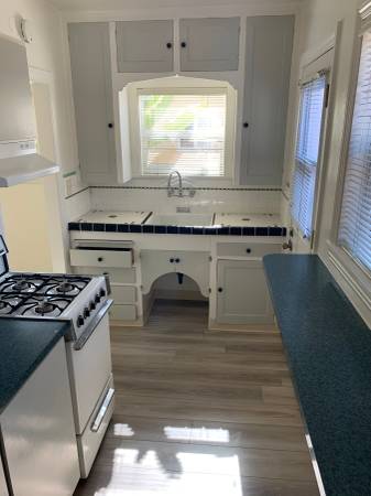 $1,995 / 1br - 500ft2 - CHARMING 1 BD/1 BA NORTH PARK BUNGALOW! - GARAGE INCLUDED! $1,995/MO (4512 Idaho Street)63663752943235123