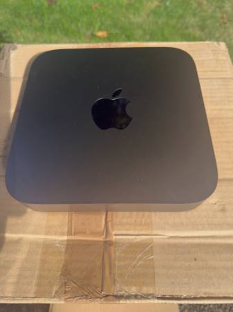 2018 Mac Mini 3GHz 6-Core Intel Core i5, Intel UHD Graphics 630 1563 M 1