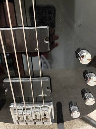 Schecter DIAMOND 004 Bass - musical instruments - by owner - sale