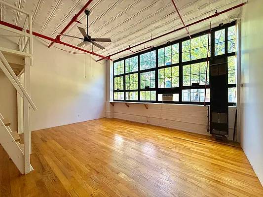 $3,254 E.Williamsburg  2nd floor and Top Floor 800 Sq Ft Studio Lofts (Williamsburg)63698533650049122