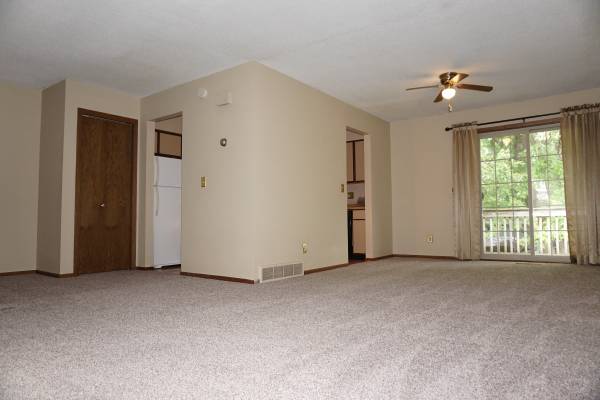 $1,799 / 2br - DUPLEX SIDE x SIDE IN EXCELLENT LOCATION (MAPLE GROVE/OSSEO)63990232034691123