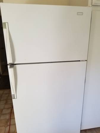 Free working refrigerator - Moving Sale 1