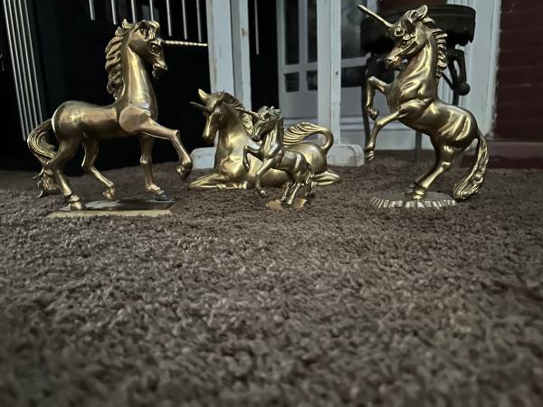 Bronze unicorns (Fresno)63798821047811120