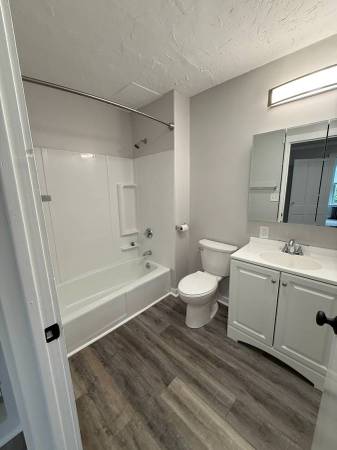 $1,175 / 1br - 775ft2 - One Bedroom Available at 17 Horseshoe Pond Lane ((Concord))63656161460097121