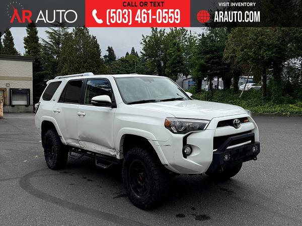 2017 Toyota 4Runner 4 Runner 4-Runner SR5 SR 5 SR-5 Premium PRICED TO - $18,900 (AR Auto)63618455054083122
