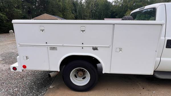 2003 Ford F350 XL Super - Photo 5