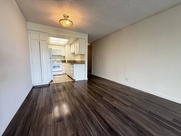 $4,320 / 2br - Near UCLA! Apply Now! Westwood 2BR 2BA w/ Laminate/Carpet Floors (Westwood 90024/UCLA)63812226016129122