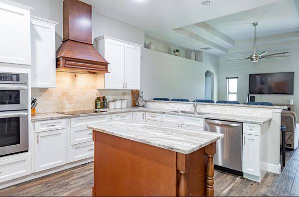 $575,000 / 4br - 2418ft2 - Luxury Home For Sale (Port Saint Lucie)63799984937987121
