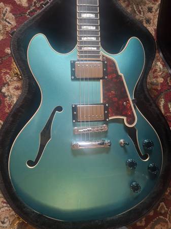 Guitarra eléctrica D'ANGELICO ES-335 de cuerpo semihueco - $800 (Rio Rancho)62969132355971121