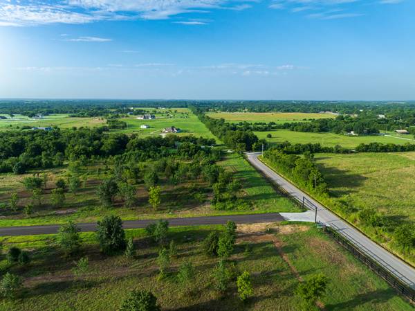$139,000 20 W 195th Street S Mounds, OK 7404764054255471874120