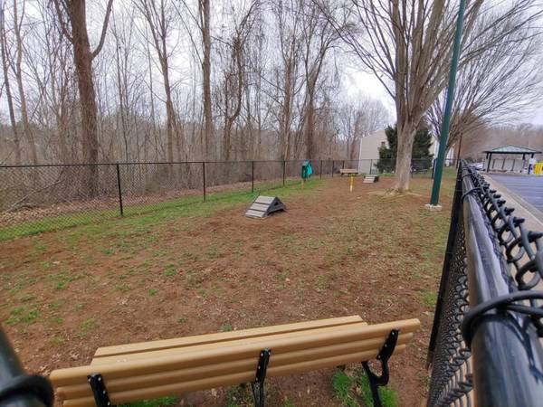 $1041.00 / 2br - 840ft2 - 2nd Floor Rivermont Area 2 Bed, 1.5 Bath Unit in Lynchburg, VA - Avail63851968202113123