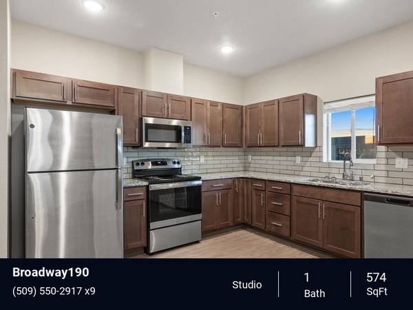 Crisp Air, Cozy Spaces: Move-In Ready Homes Await! 1