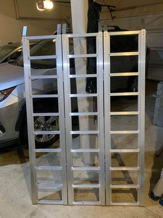 Harbor Freight Haul Master 1500 lb Tri-Fold Ramp - Used once 1