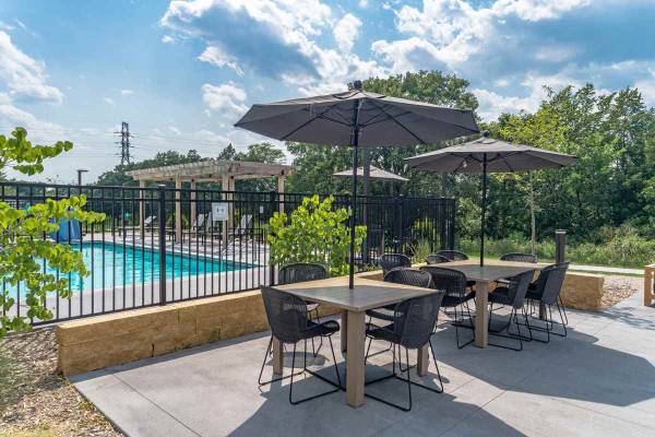 $1,479 / 2br - 1050ft2 - Great 2 bed, 2 bath and your own private washer/dryer! Visit today! (Saint Cloud)63988652607363124