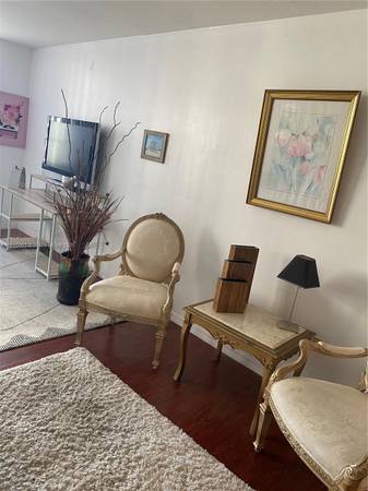 $2,400 / 1br - 580ft2 - Beautiful Water View 1bd in Brickell Bay (Miami)64049278785411124