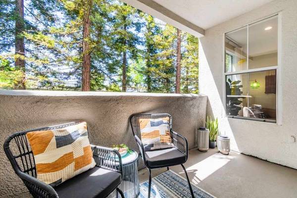 $3,388 / 1br - 534ft2 - 1 bedroom, Hardwood-Style Flooring, Pet-Friendly Community (cupertino)63667888830211123