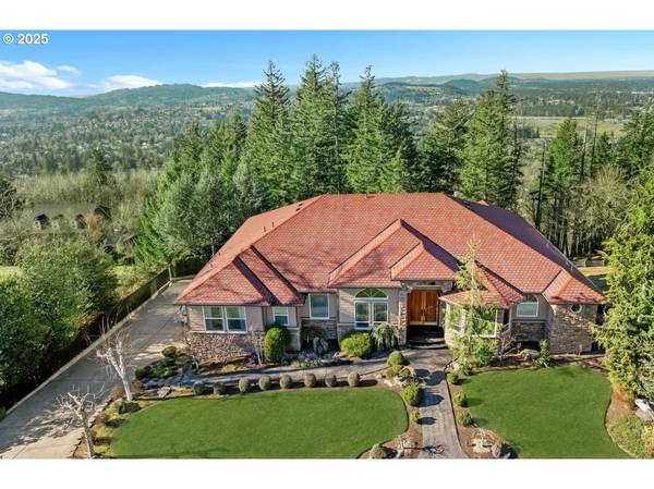 Stunning 4 Bed, 3.5 Bath Single Family Home in Gresham, OR with Sweepi 1