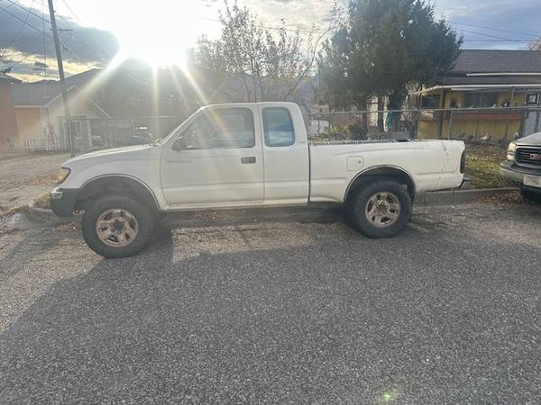 1998 Toyota Tacoma 1