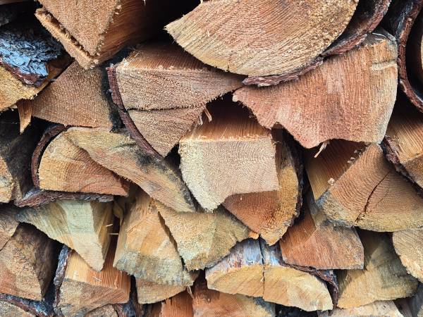 Seasoned and dry firewood Fir cord......sweet stuff! 1
